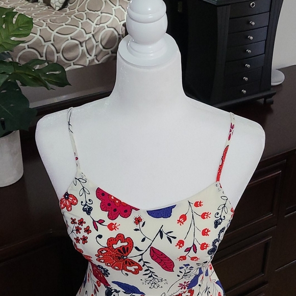 Old Navy midi floral dress - Picture 4 of 11